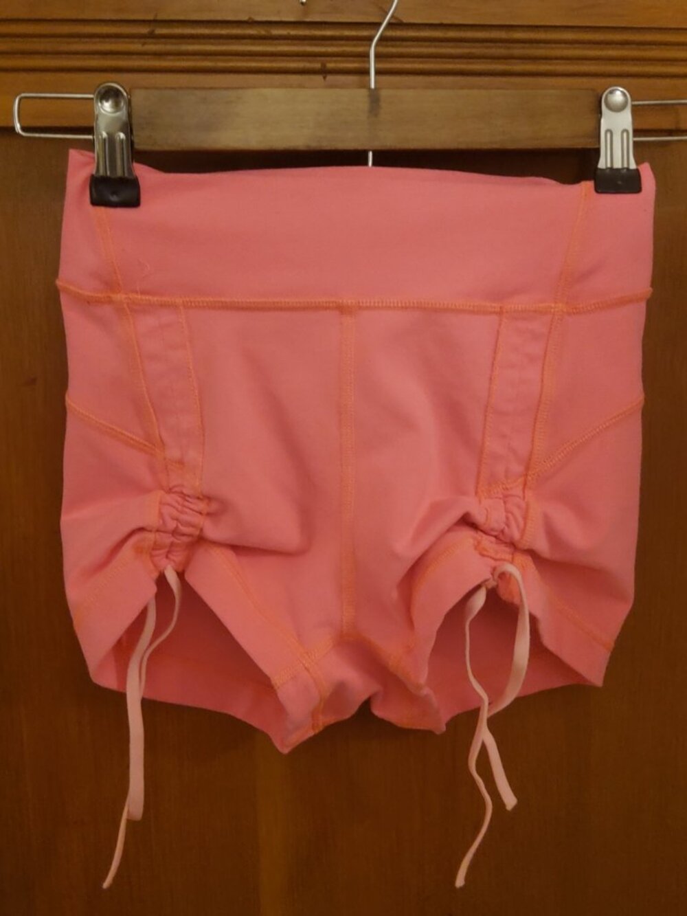 lululemon athletica Liberty Short Size 2 EUC